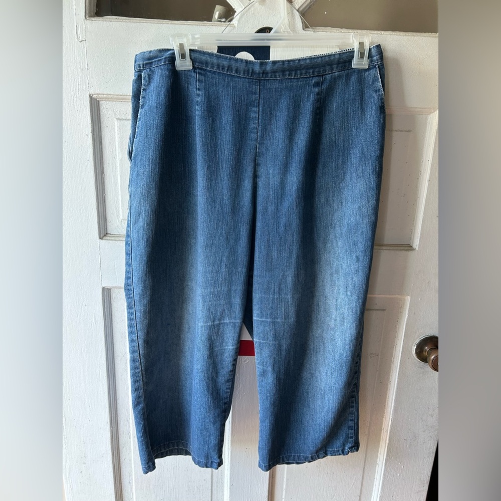 Alfred Dunner Blue Denim Capris